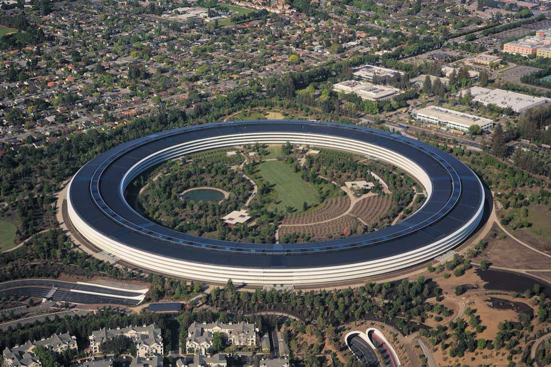 Vista aérea do Apple Park, sede da Apple em Cupertino, Califórnia