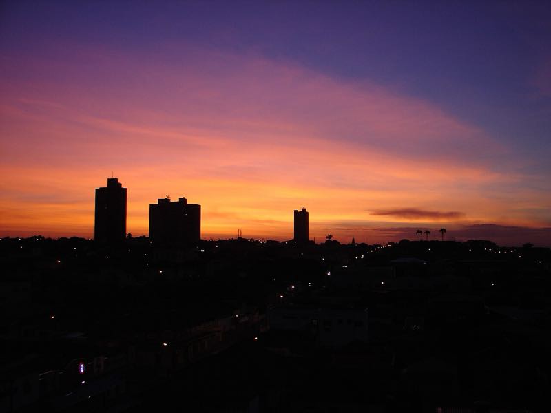 Entardecer em Bebedouro (SP), a cidade que levou IA à rede municipal de saúde