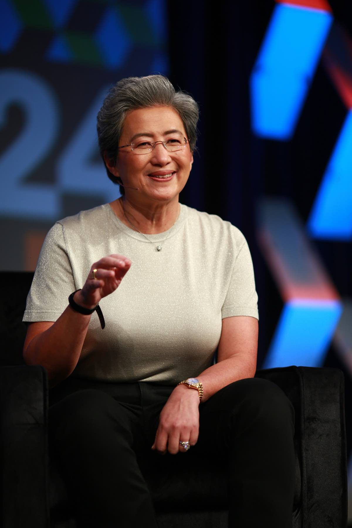 Lisa Su, presidente-executiva da AMD, discursa em um evento de tecnologia