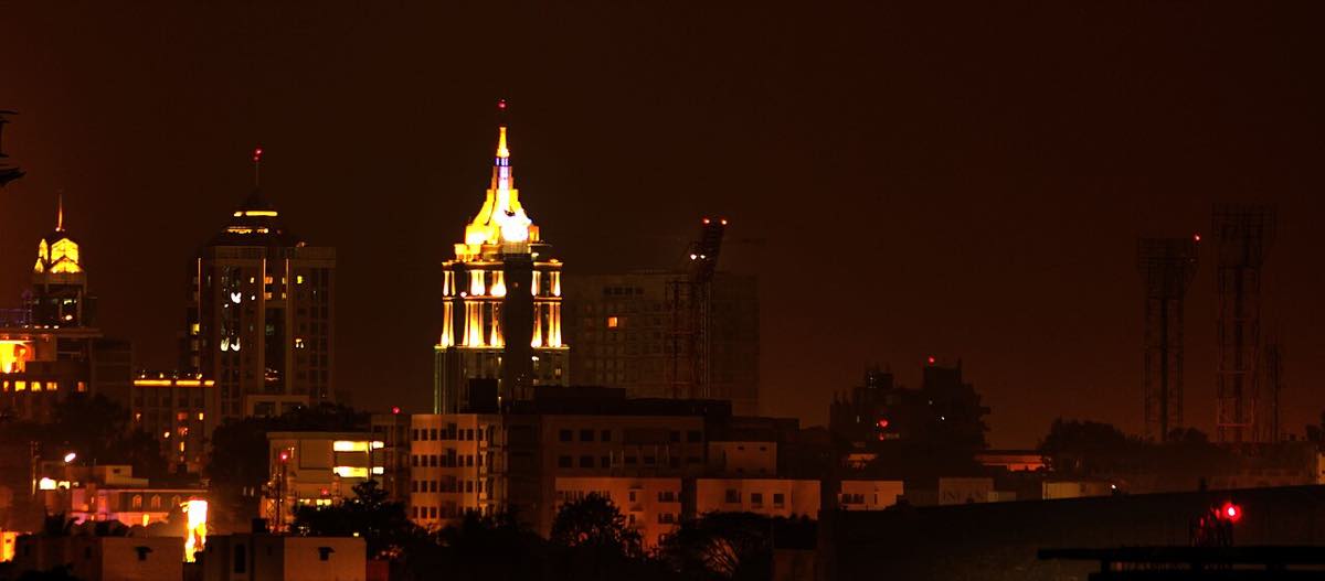 Torres do complexo comercial UB City, em Bengaluru, na Índia